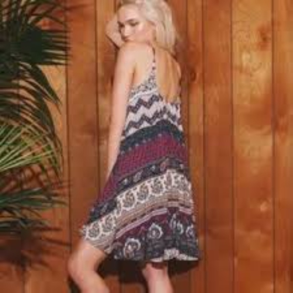 Novella Royals Rita Plum Tangier Dress NWT - Picture 2 of 4